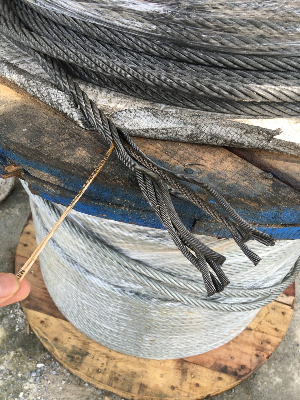 Cáp thép 6x36, Thép các bon, Cáp thép 6x36 lõi đay, Sling cáp thép, Cốt thép tại nhà xưởng