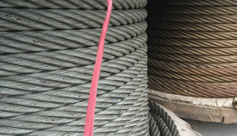 Cáp thép chịu lực khai thác mỏ, Dây cáp thép chịu lực, Cáp cẩu chịu lực, Cáp thép chịu lực, Cáp thép chống xoắn, Cáp thép bọc nhựa, Cáp cứng viễn thông, Cáp lõi day