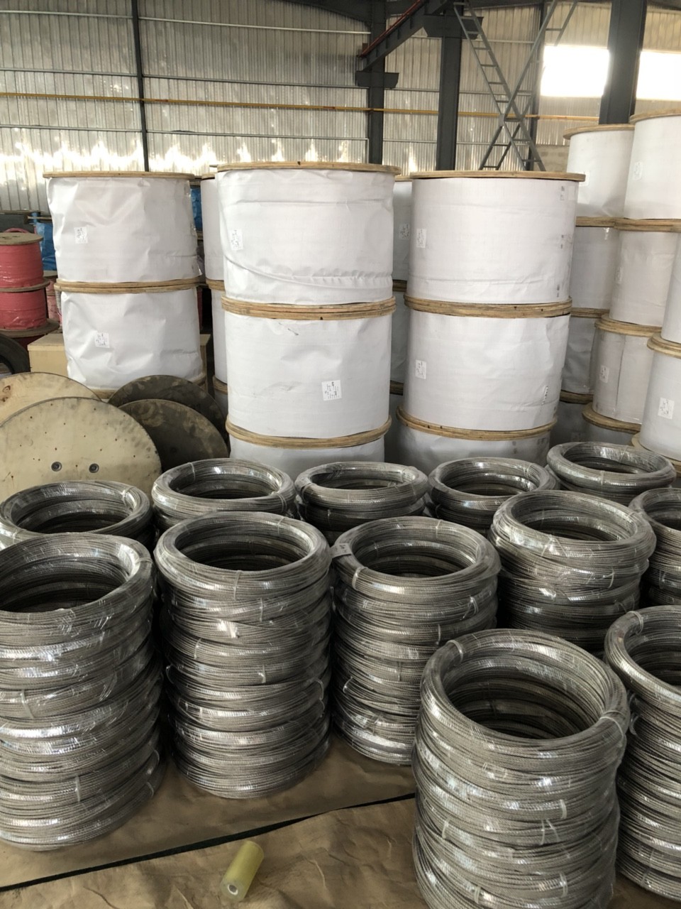 MUA CÁP LỤA PHI 18, công ty TNHH Lê Hà Vina , Cáp lụa 18mm , mua cáp lụa cao cấp