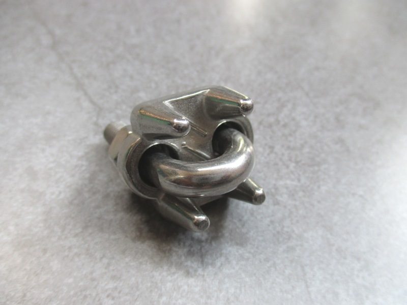 Giá khóa cáp 6, Khóa cáp 6, Khóa cáp thép phi 6, Khóa cáp thép, Cáp nhựa bọc thép, Cáp bọc nhựa phân phối, Khóa cáp inox, Phụ kiện cáp thép