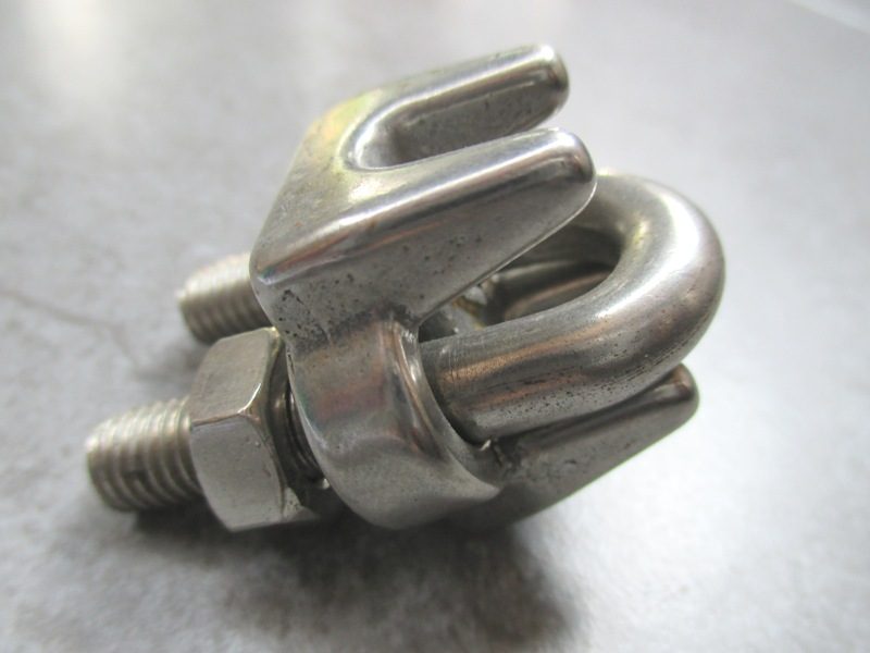 Khóa cáp phi 8, Khóa cáp thép phi 8 Trung Quốc, Ốc xiết cáp, Khóa cáp hình chữ U, Khóa cáp inox phi 8 Trung Quốc, phụ kiện cáp thép, công ty Lê Hà Vina