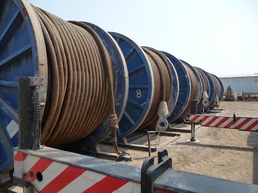 Cáp chống xoắn,  Dây cáp chống xoắn, Cáp chống xoắn là gì, cáp thép xây dựng, cơ cấu sợi cáp thép, sợi tao thép, Các loại cáp chống xoắn, cáp 35x7, cáp 19x7, cáp thép, Cáp chống xoắn 35x7, Cấu trúc cáp  35x7, Giá trị của cáp 35x7,  dây văng cầu treo dân sinh, Cáp chống xoắn 19x7, Cấu trúc cáp 19x7, Giá trị của cáp 19x7, Cáp chống xoắn 19x7 dùng cho việc gì,  Cáp chống xoắn loại nào tốt, Cáp chống xoắn Hàn Quốc, Cáp chống xoắn liên doanh, Cáp chống xoắn Nhật Bản,  Cáp chống xoắn phi 6, Dây cáp lụa phi 8, Cáp chống xoắn phi 10,  Cáp chống xoắn phi 12, Ứng dụng của cáp thép chống xoắn, Dùng để cẩu hàng cảng biển, Dây cáp, Dây cáp chống xoắn, Cáp chống xoắn cho cẩu tháp xây dựng, Cáp thép, Cáp chống xoắn dùng cho xe cẩu, Báo giá cáp thép chống xoắn, cáp chống xoắn theo yêu cầu,  Chọn cáp chống xoắn theo bảng tra cáp, Chọn cáp chống xoắn theo nguồn gốc xuất xứ, Mua cáp chống xoắn ở đâu, Cáp chống xoắn tại Lê Hà Vina, Giới thiệu về công ty Lê Hà, cung cấp cáp chống xoắn cả nước, cáp chống xoắn mạ kẽm