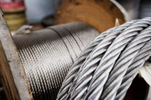 Cáp lụa, Cáp lụa là gì, Tìm hiểu về cáp lụa, Cáp thép, sợi cáp lụa, dây cáp, Cáp lụa mạ dầu, cáp lụa mạ kẽm, Cáp lụa bọc nhựa, Cáp lụa inox, Cấu trúc cáp lụa, Cấu trúc tăng sợi cáp, Cấu trúc cáp thép 6x12, Lõi cáp, tao cáp, Cáp thép 6x19, Cáp lụa dùng để neo giằng, Cáp lụa dùng để trang trí, Cáp lụa dùng để nâng đỡ, cáp lụa mạ kẽm, Cáp lụa bọc nhựa, dây cáp bọc nhựa, Cáp lụa làm từ inox, Cáp lụa inox, Các loại cáp lụa, Cáp lụa 1mm, Cáp lụa 2mm, Cáp lụa 4mm, Cáp lụa 5mm, Cáp lụa 6mm, Cáp lụa 8mm, Bảng giá cáp lụa, Báo giá dây cáp lụa bọc nhựa, Báo giá dây cáp lụa mạ kẽm, công ty Lê Hà Vina