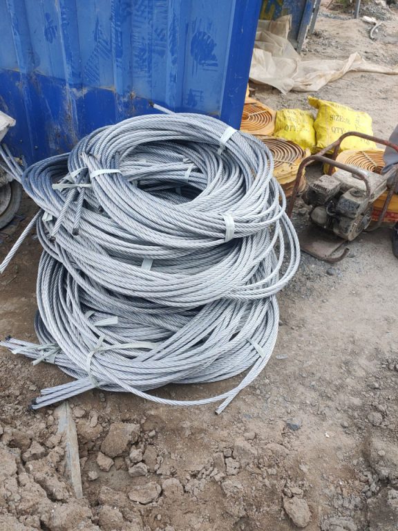 cáp lụa mềm D15, ốc siết D15, tăng đơ D18, Công ty Lê Hà Vina, Công ty Lê Hà, Cáp mạ kẽm, cáp thép lụa, Bán 100 cuộn cáp thép, neo giằng nhà xưởng